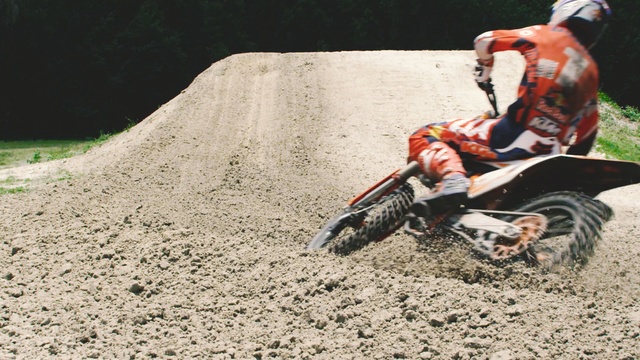 Video Reference N3: motocross, soil, racing, motorsport, motorcycle racing, extreme sport, off roading, freestyle motocross, endurocross, sand