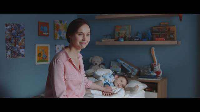 Video Reference N1: blue, photograph, child, room, toddler, snapshot, girl, infant, sitting, screenshot, Person
