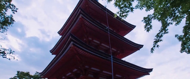 Video Reference N1: Chinese architecture, Pagoda, Architecture, Japanese architecture, Temple, Place of worship, Sky, Shrine, Building, Shinto shrine