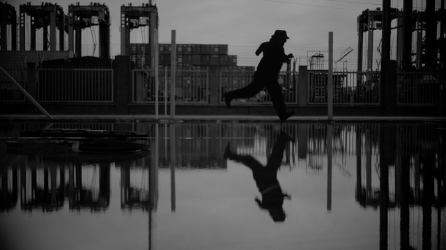 Video Reference N1: Water, Black, White, Reflection, Black-and-white, Monochrome, Photography, Flip (acrobatic), Monochrome photography, Street stunts