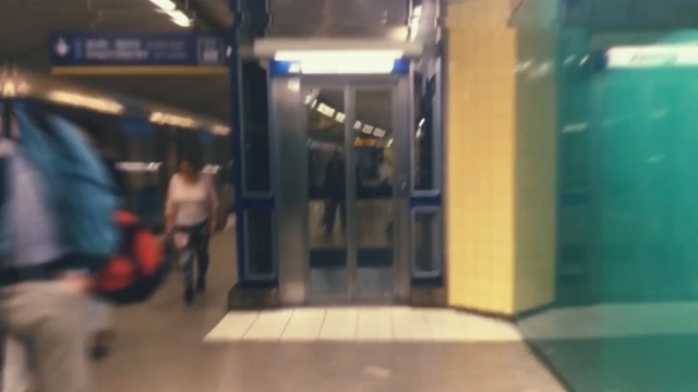 Video Reference N4: public transport, passenger