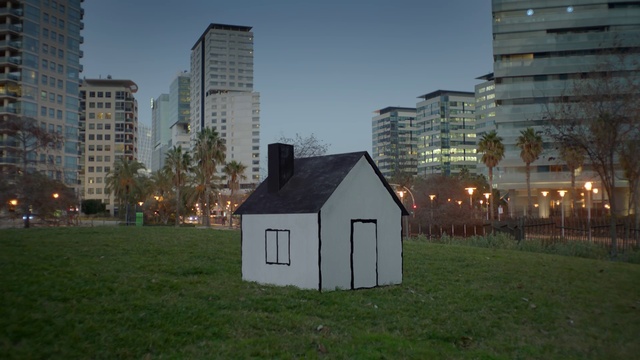 Video Reference N4: Grass, Human settlement, City, Residential area, Architecture, Urban area, Building, Suburb, House, Sky