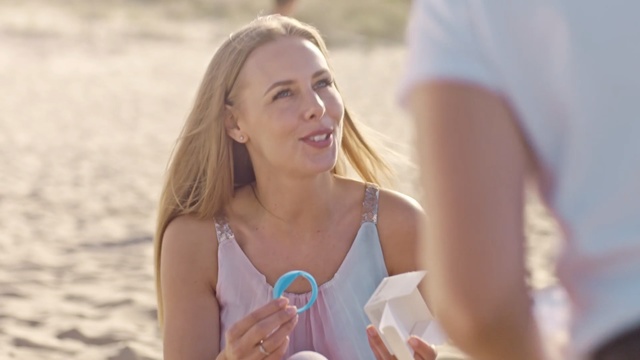 Video Reference N11: Vacation, Summer, Blond, Water, Fun, Sunlight, Happy, Drinking, Smile, Surfer hair, Person