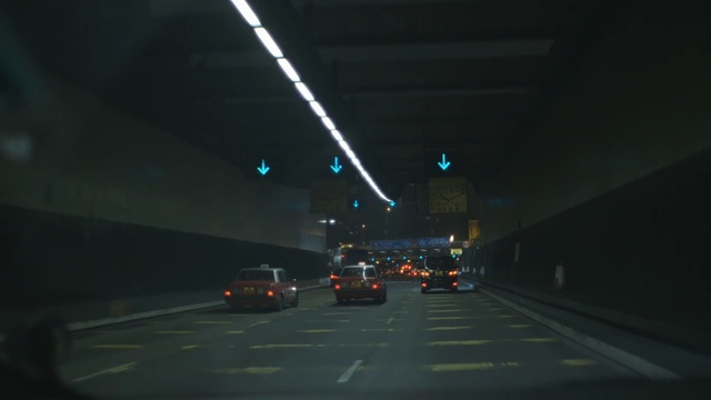 Video Reference N1: infrastructure, mode of transport, lane, light, atmosphere, tunnel, darkness, fixed link, night, highway
