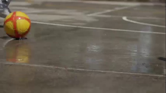 Video Reference N2: Ball, Asphalt, Soccer ball, Sport venue, Sports, Floor, Team sport, Ball game, Flooring, Competition event