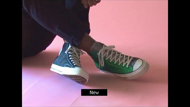 Video Reference N0: Shoe, Footwear, Green, Sneakers, Sportswear, Outdoor shoe, Athletic shoe, Ankle, Walking shoe, Plimsoll shoe