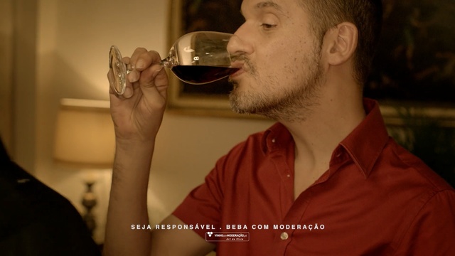 Video Reference N0: Alcohol, Drinking, Wine glass, Stemware, Drink, Liqueur, Wine tasting, Glass, Mouth, Red wine