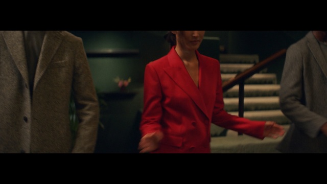 Video Reference N0: Red, Suit, Gentleman, Formal wear, Darkness, Male, Snapshot, Outerwear, Scene, Fashion