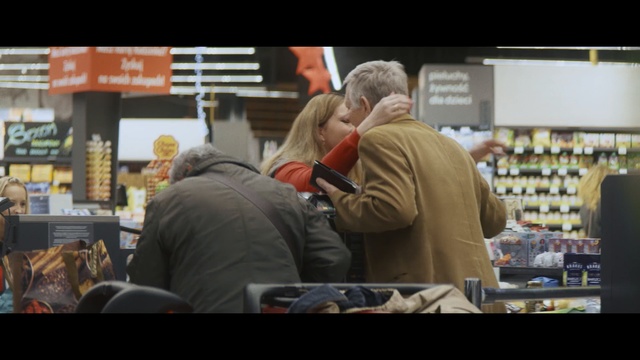 Video Reference N2: Snapshot, Supermarket, Interaction, Customer, Fun, Conversation, Retail, Photography, Grocery store, Person