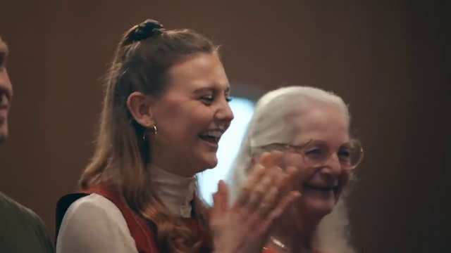 Video Reference N1: Nose, Chin, Human, Human body, Fun, Event, Photography, Performance, Ear, Conversation