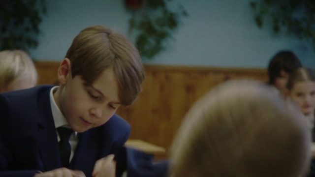 Video Reference N1: Fun, Conversation, Interaction, Classroom, Human, Room, Child, Student, Adaptation, Education