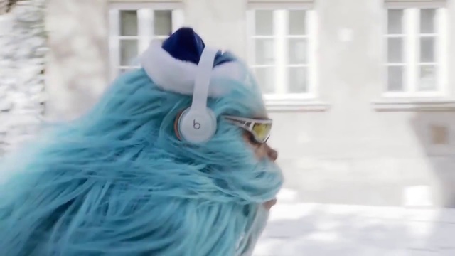 Video Reference N1: Blue, Turquoise, Fur, Feather, Photography, Costume, Person