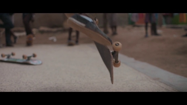 Video Reference N4: Skateboard, Longboard, Skateboarding Equipment, Skateboarding, Screenshot, Photography, Longboarding