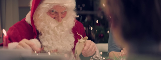 Video Reference N2: Santa claus, Facial hair, Beard, Fictional character, Christmas, Christmas eve, Event, Animation, Holiday