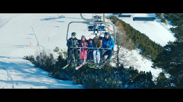 Video Reference N2: Snow, Fun, Winter, Recreation, Geological phenomenon, World, Tourism, Person