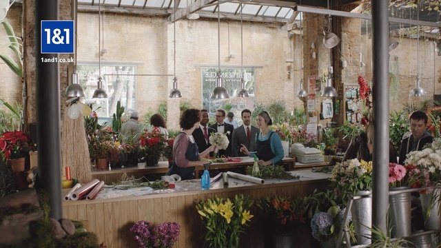 Video Reference N0: flower, plant, floristry, marketplace, market, flower arranging, city, floral design