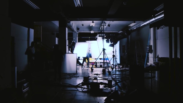 Video Reference N0: Building, Darkness, Room, Architecture, Stage, Photography, Machine, City