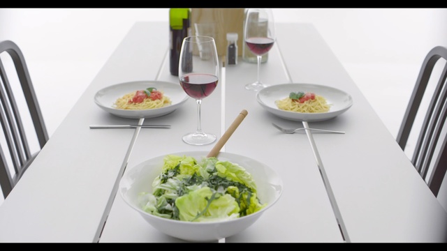 Video Reference N9: Dish, Food, Cuisine, Ingredient, Meal, À la carte food, Leaf vegetable, Broccoli, Produce, Recipe