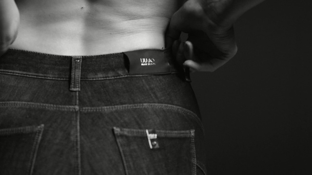 Video Reference N9: black, black and white, monochrome photography, photography, denim, jeans, muscle, monochrome, abdomen, chest