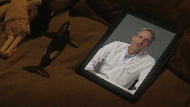 Video Reference N2: Room, Vacation, Art