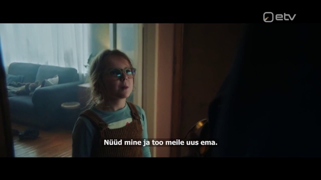 Video Reference N3: Eyewear, Glasses, Photo caption, Screenshot, Human, Digital compositing, Photography, Vision care, Fictional character, Movie