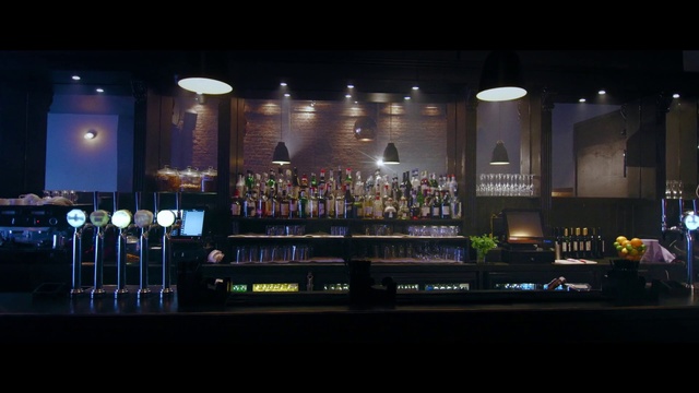 Video Reference N5: Bar, Building, Night, Pub, Barware, Distilled beverage, Drink