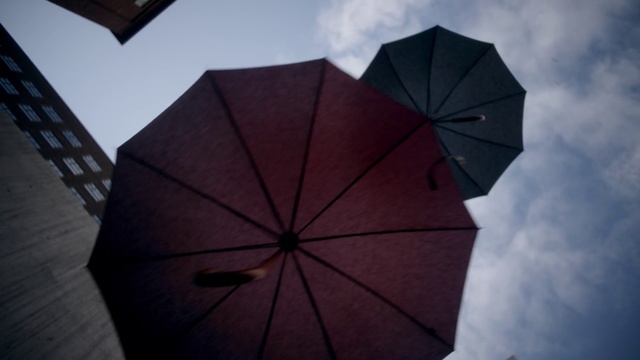 Video Reference N8: Umbrella, Sky, Architecture, Material property, Fashion accessory, Symmetry