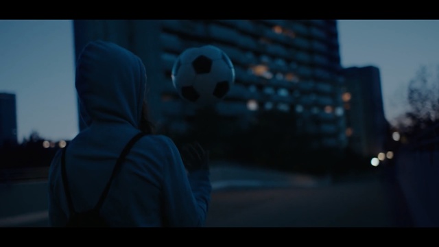 Video Reference N0: Blue, Light, Sky, Screenshot, Photography, Darkness, Digital compositing, Fictional character, Architecture, Midnight