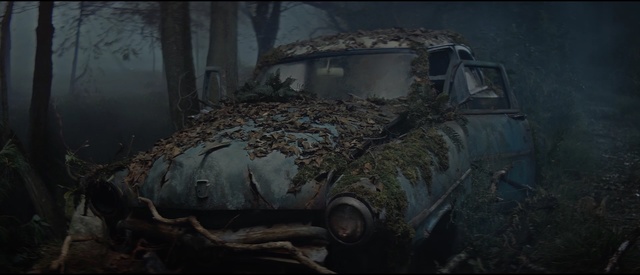 Video Reference N6: motor vehicle, mode of transport, vehicle, screenshot, darkness, car, forest, computer wallpaper, compact car