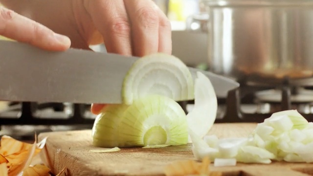 Video Reference N1: Food, Onion, Ingredient, Vegetable, Cutting board, Allium, Recipe, Dairy, Cuisine, Dish