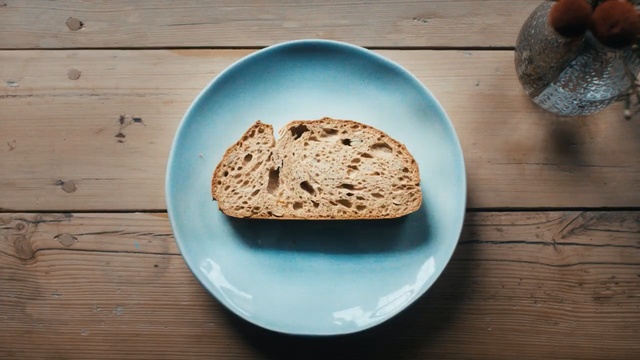 Video Reference N1: baking, bread, soda bread, rye bread