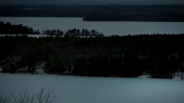 Video Reference N1: snow, winter, nature, sky, water, freezing, lake, tree, night, evening
