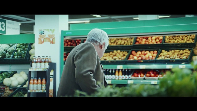 Video Reference N1: Supermarket, Grocery store, Retail, Natural foods, Snapshot, Local food, Whole food, Grocer, Convenience store, Shopkeeper