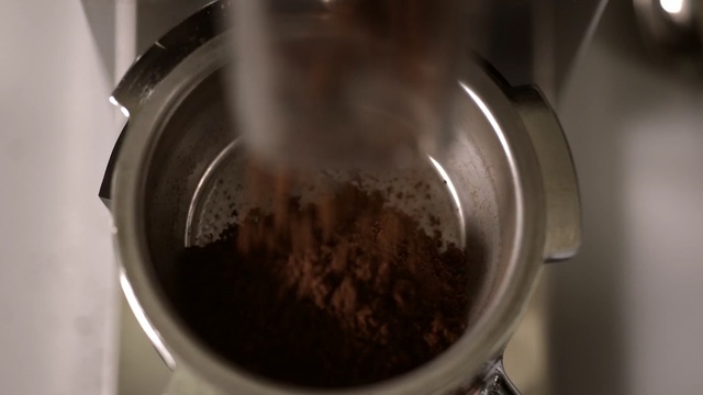 Video Reference N5: chocolate