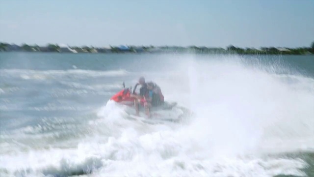 Video Reference N1: Water transportation, Vehicle, Boating, Outdoor recreation, Recreation, Water sport, Inflatable boat, Speedboat, Boat, Watercraft