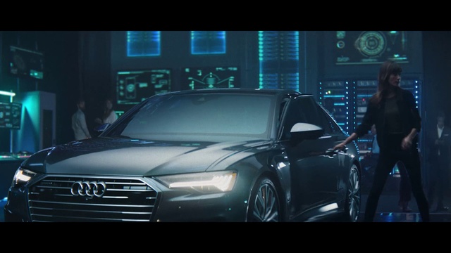 Video Reference N3: Land vehicle, Vehicle, Car, Automotive design, Headlamp, Luxury vehicle, Audi, Mid-size car, Light, Executive car