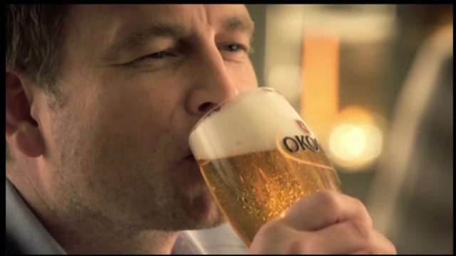 Video Reference N4: Drink, Beer glass, Drinking, Beer, Nose, Alcoholic beverage, Alcohol, Facial hair, Wheat beer, Drinkware