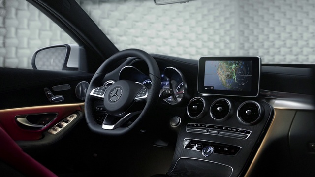 Video Reference N3: Land vehicle, Vehicle, Car, Steering wheel, Motor vehicle, Luxury vehicle, Center console, Automotive design, Mercedes-benz, Person