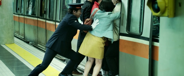 Video Reference N1: yellow, transport, snapshot, public transport, passenger, vehicle, girl