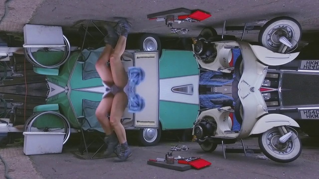 Video Reference N3: Motor vehicle, Vehicle, Mode of transport, Automotive design, Car, Scooter