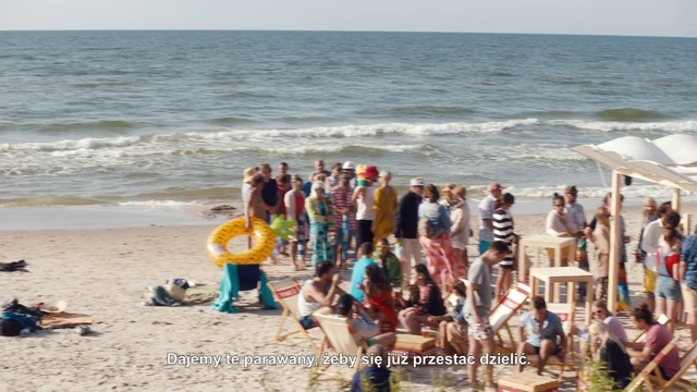 Video Reference N18: People on beach, Beach, Fun, Tourism, Coast, Vacation, Shore, Sea, Summer