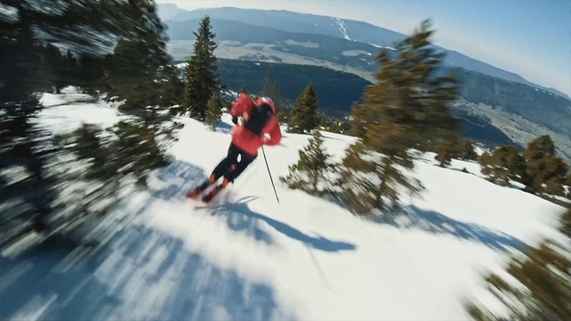 Video Reference N5: Sports, Snow, Winter sport, Skiing, Outdoor recreation, Ski, Recreation, Skier, Ski mountaineering, Cross-country skiing