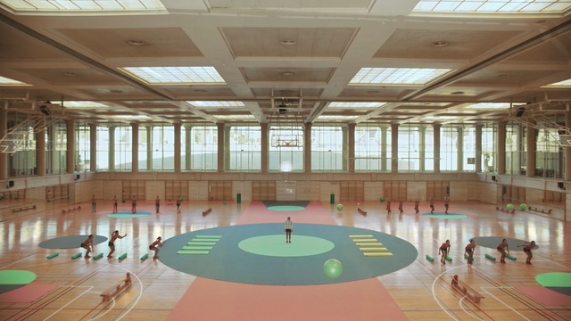 Video Reference N0: leisure centre, sport venue, structure, leisure, function hall, ceiling, indoor games and sports, daylighting, interior design, hall, Person