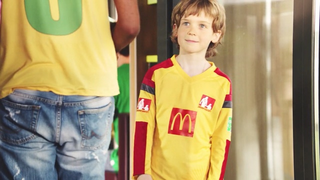 Video Reference N2: t shirt, clothing, yellow, product, boy, sleeve, outerwear, shoulder, uniform, child, Person