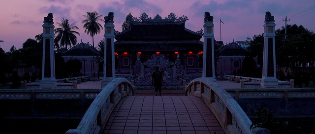Video Reference N3: Landmark, Sky, Architecture, Building, Dusk, Night, Photography, Screenshot, Evening, Chinese architecture