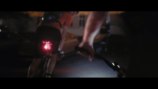 Video Reference N2: Light, Darkness, Automotive lighting, Lighting, Photography, Hand, Performance, Muscle, Night, Space, Person