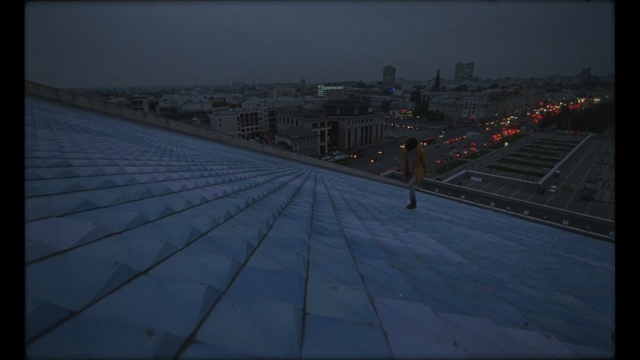 Video Reference N0: Sky, Roof, Line, Night, Winter, Evening, Architecture, City, Snow, Dusk
