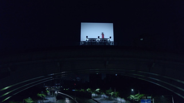 Video Reference N5: Sky, Night, Metropolitan area, Light, Architecture, Infrastructure, City, Urban area, Darkness, Technology