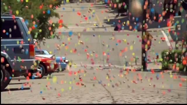 Video Reference N3: Fun, Crowd, Recreation, Competition event, Tree, Street, Leisure, Photography, Bouldering, Vehicle