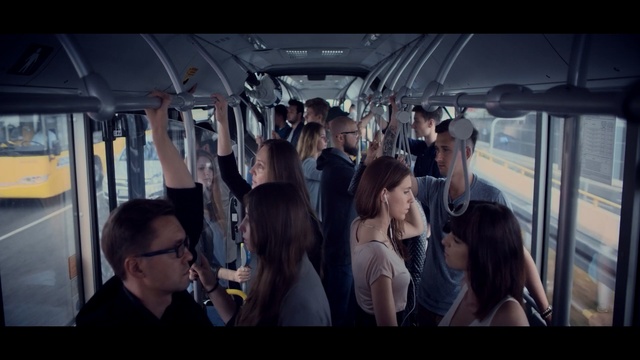 Video Reference N1: Passenger, People, Crowd, Transport, Social group, Public transport, Snapshot, Fun, Mode of transport, Vehicle